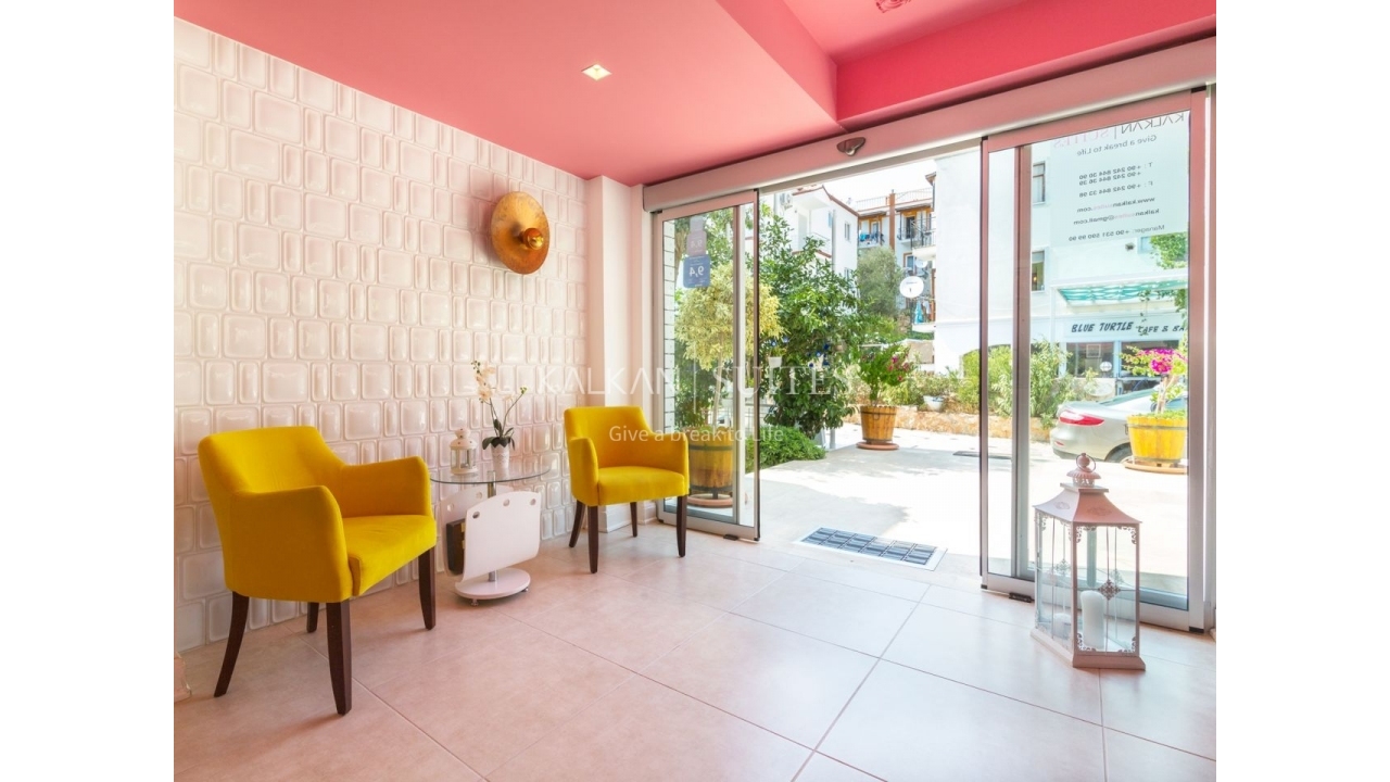 Suites 102 870