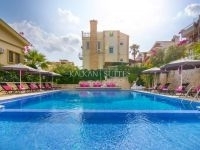 Suites 102 869